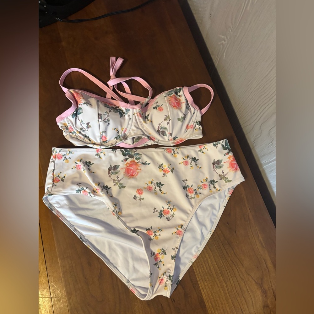 Cider bathing suit
